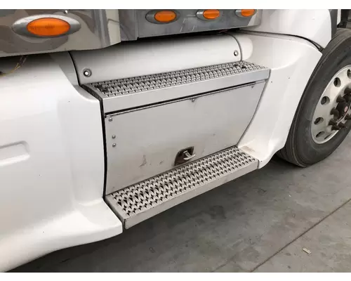 Peterbilt 387 Tool Box