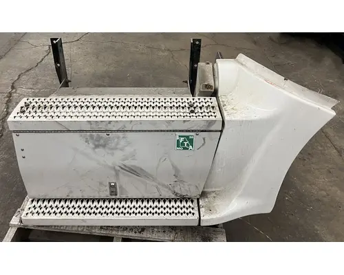 Tool Box PETERBILT 387 High Mountain Horsepower