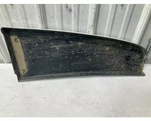 Peterbilt 388 Cowl