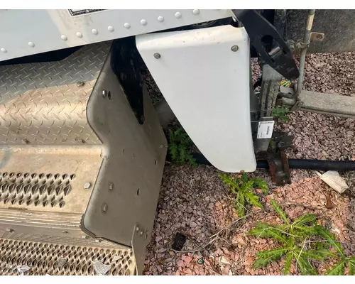 Peterbilt 388 Cowl