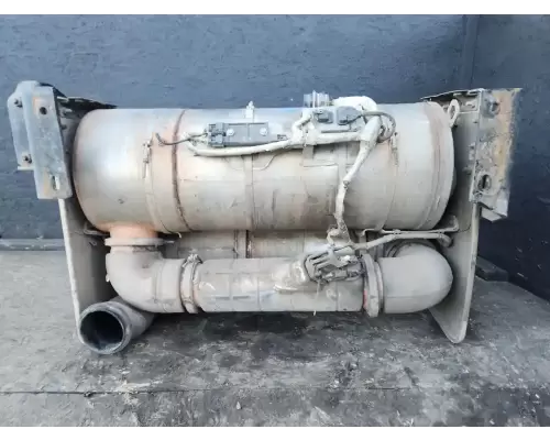 Peterbilt 388 DPF (Diesel Particulate Filter)