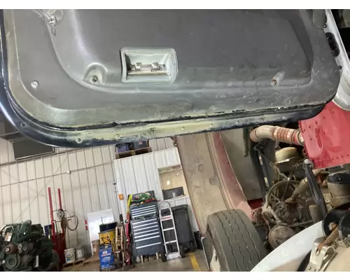 Peterbilt 388 Door Assembly, Front