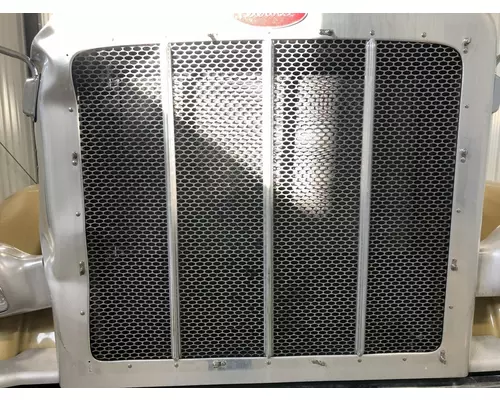 Peterbilt 388 Grille