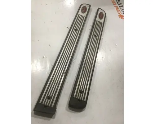 Interior Parts, Misc. Peterbilt 388 Payless Truck Parts