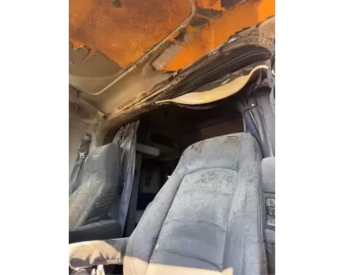 Peterbilt 388 Sleeper