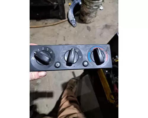 Temperature Control PETERBILT 388 2679707 Ontario Inc