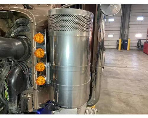 Peterbilt 389 Air Cleaner