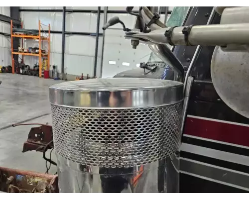 Peterbilt 389 Air Cleaner