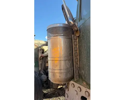 Peterbilt 389 Air Cleaner