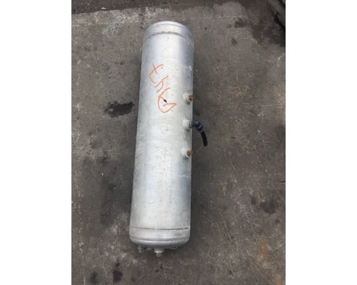 Peterbilt 389 Air Tank