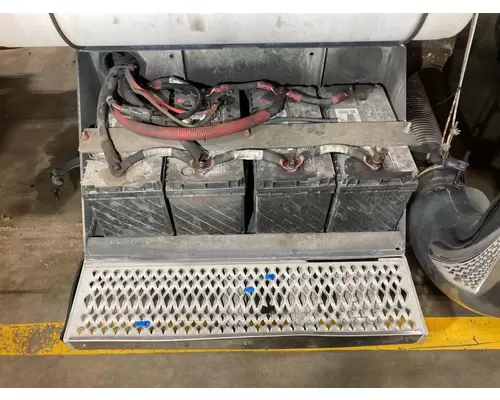 Peterbilt 389 Battery Box