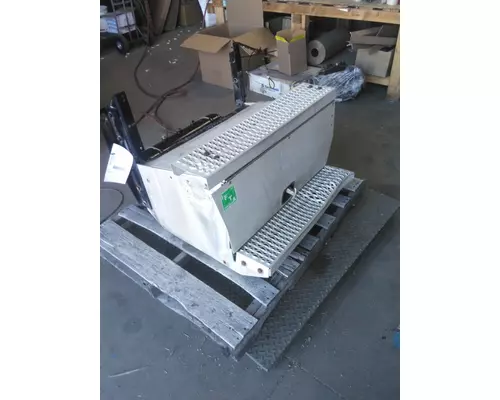Battery Box PETERBILT 389 LKQ KC Truck Parts - Inland Empire