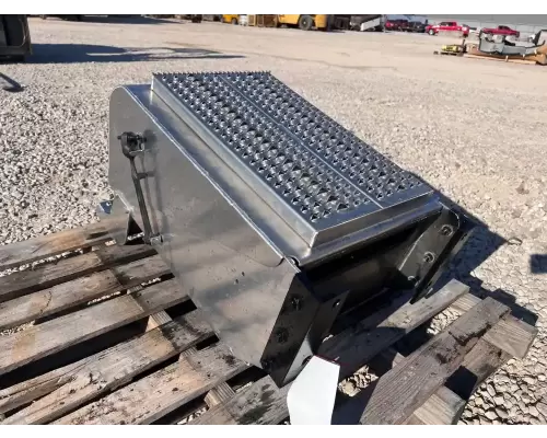 Peterbilt 389 Battery Box