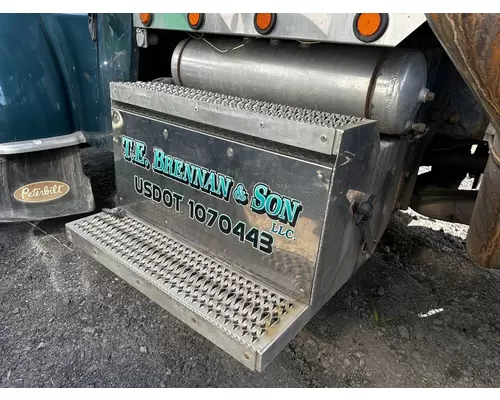 Battery Box PETERBILT 389 Dutchers Inc   Heavy Truck Div  Ny