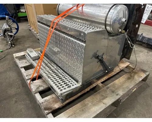 Battery Box PETERBILT 389 Dutchers Inc   Heavy Truck Div  Ny