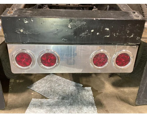 Peterbilt 389 Body, Misc. Parts