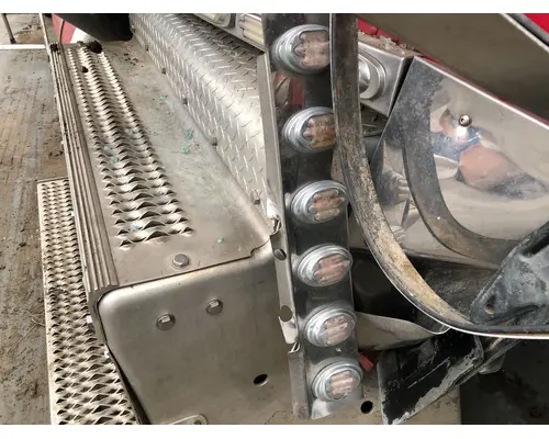 Peterbilt 389 Body, Misc. Parts