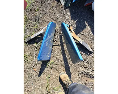 Body Parts, Misc. PETERBILT 389 Truck Salvage International Inc