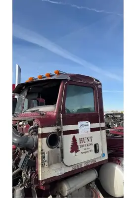 Peterbilt 389 Cab