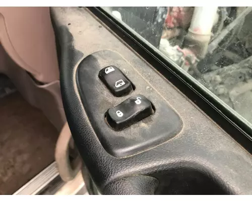 Peterbilt 389 Door Assembly, Front