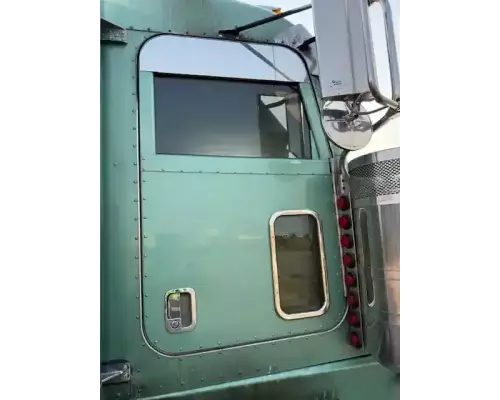 Peterbilt 389 Door Assembly, Front