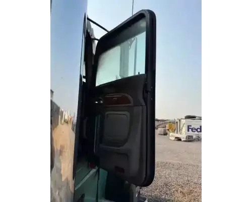Peterbilt 389 Door Assembly, Front