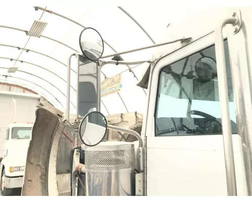 Peterbilt 389 Door Mirror