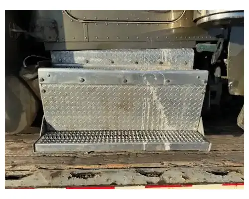 DPF (Diesel Particulate Filter) Peterbilt 389 Holst Truck Parts