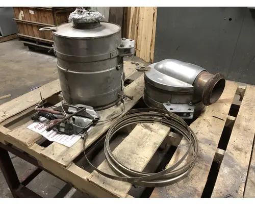 Peterbilt 389 Exhaust DPF Assembly