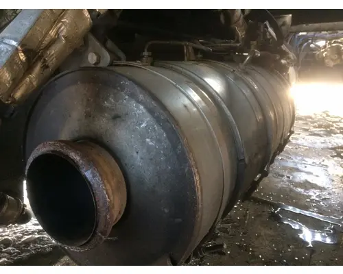 Peterbilt 389 Exhaust DPF Assembly