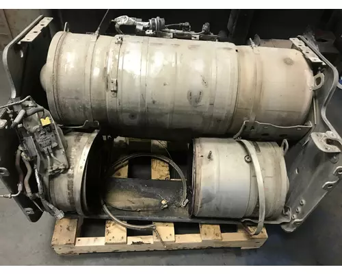 Peterbilt 389 Exhaust DPF Assembly