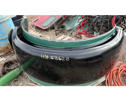 Peterbilt 389 Fender