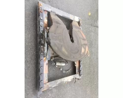 Fifth Wheel PETERBILT 389 Payless Truck Parts
