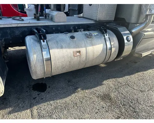 Fuel Tank PETERBILT 389 Dutchers Inc   Heavy Truck Div  Ny
