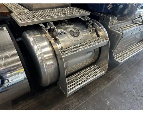 Fuel Tank PETERBILT 389 Dutchers Inc   Heavy Truck Div  Ny
