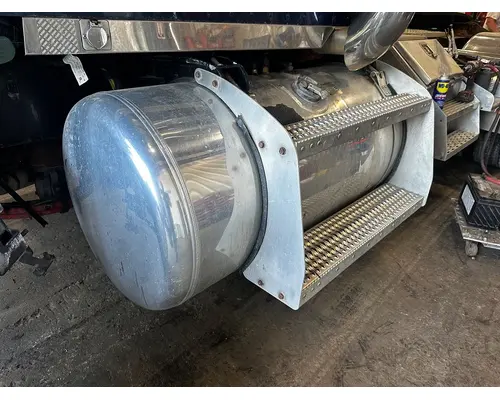 Fuel Tank PETERBILT 389 Dutchers Inc   Heavy Truck Div  Ny