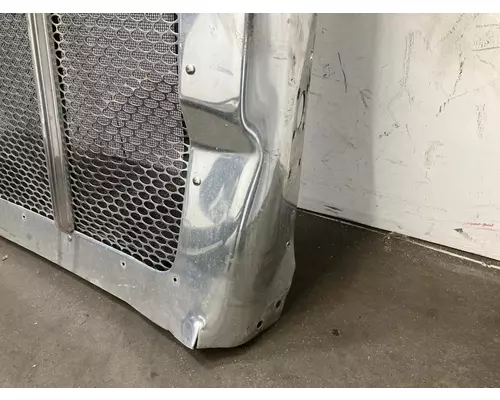 Peterbilt 389 Grille