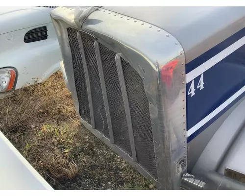 Peterbilt 389 Grille