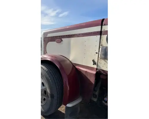Peterbilt 389 Hood