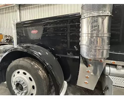 Hood PETERBILT 389 K &amp; R Truck Sales, Inc.