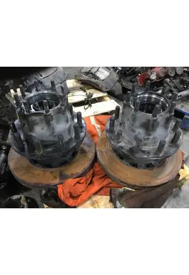 Peterbilt 389 Hub