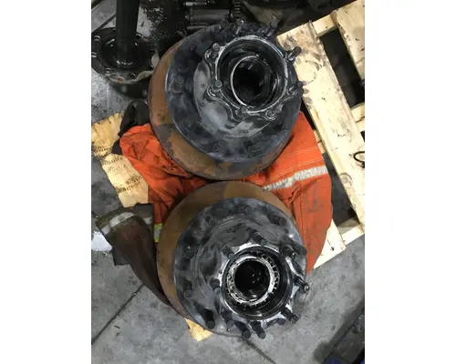 Peterbilt 389 Hub
