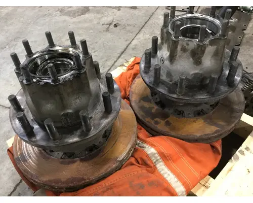 Peterbilt 389 Hub