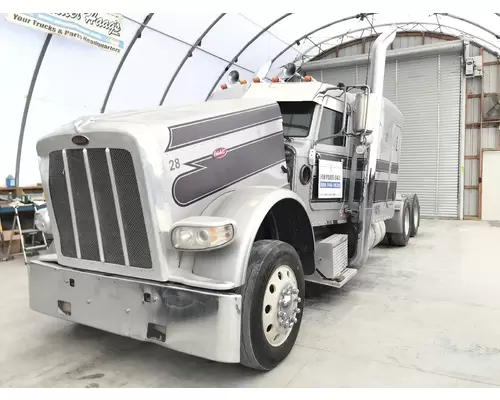 Peterbilt 389 Parts Unit