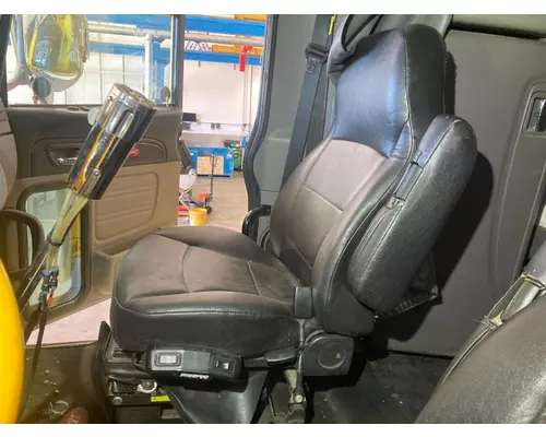 Seat, Front Peterbilt 389 Vander Haags Inc Sf
