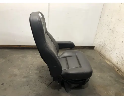 Peterbilt 389 Seat (non-Suspension)