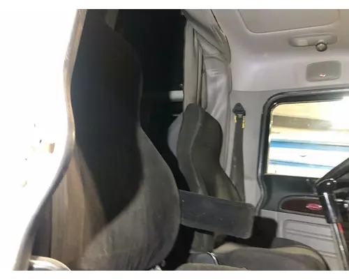 Peterbilt 389 Seat (non-Suspension)