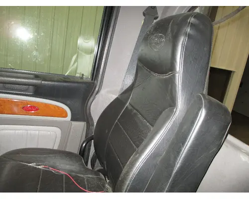 Seat, Front PETERBILT 389 Dutchers Inc   Heavy Truck Div  Ny