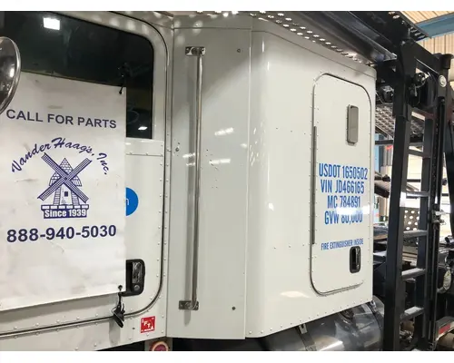 Peterbilt 389 Sleeper Fairing