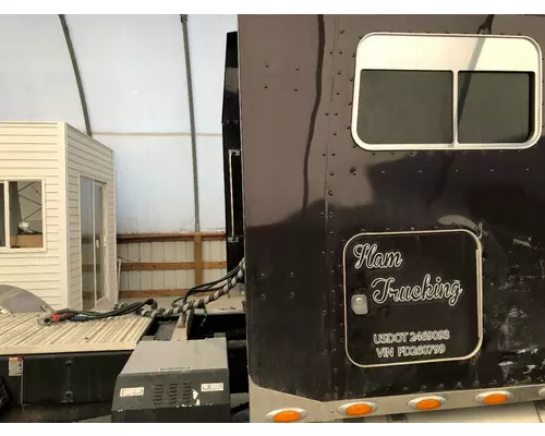 Peterbilt 389 Sleeper Fairing